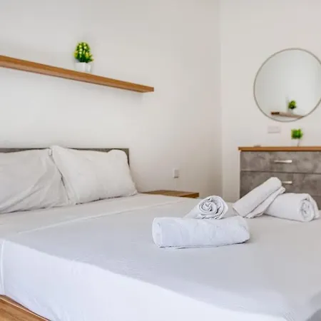 Ta Xbiex With Balcony Close To Seafront