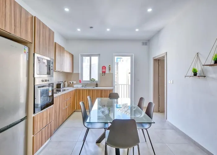 Feriehus Ta Xbiex With Balcony Close To Seafront *