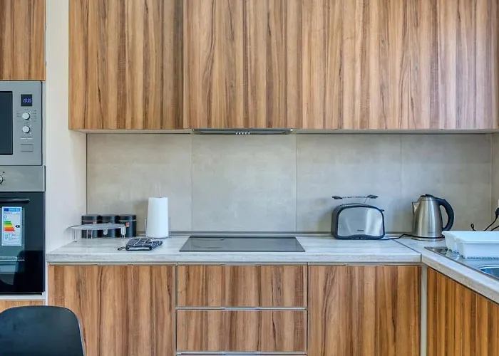 Ta Xbiex With Balcony Close To Seafront * Santa Vennera